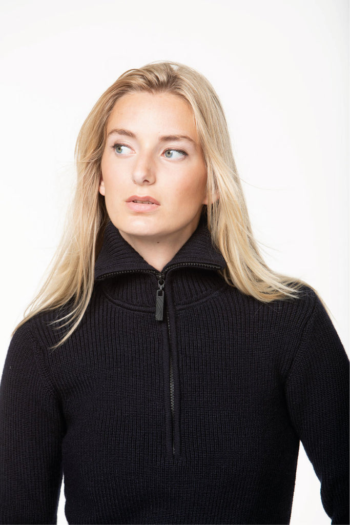 Doutzen navy close