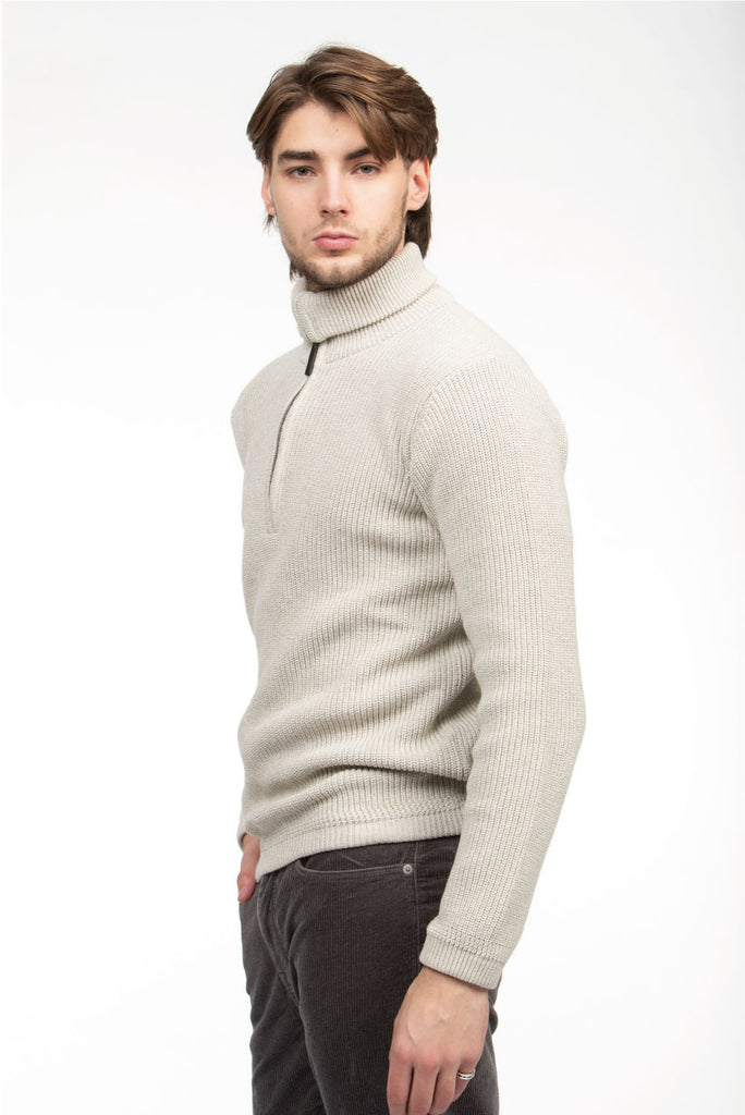 Epke pebble close