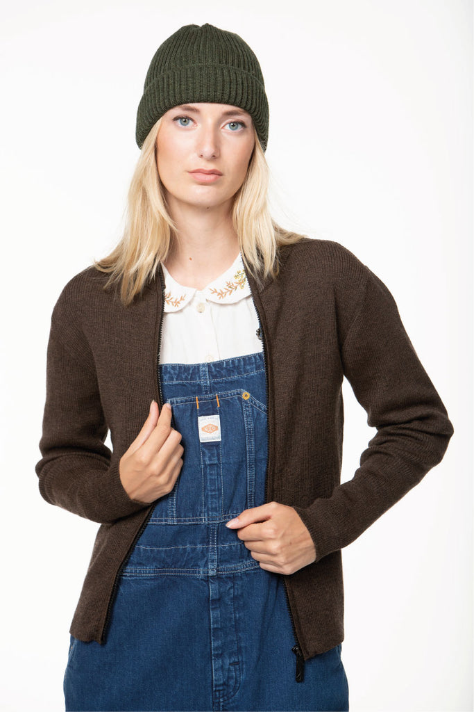 Fenna-dark-brown-front