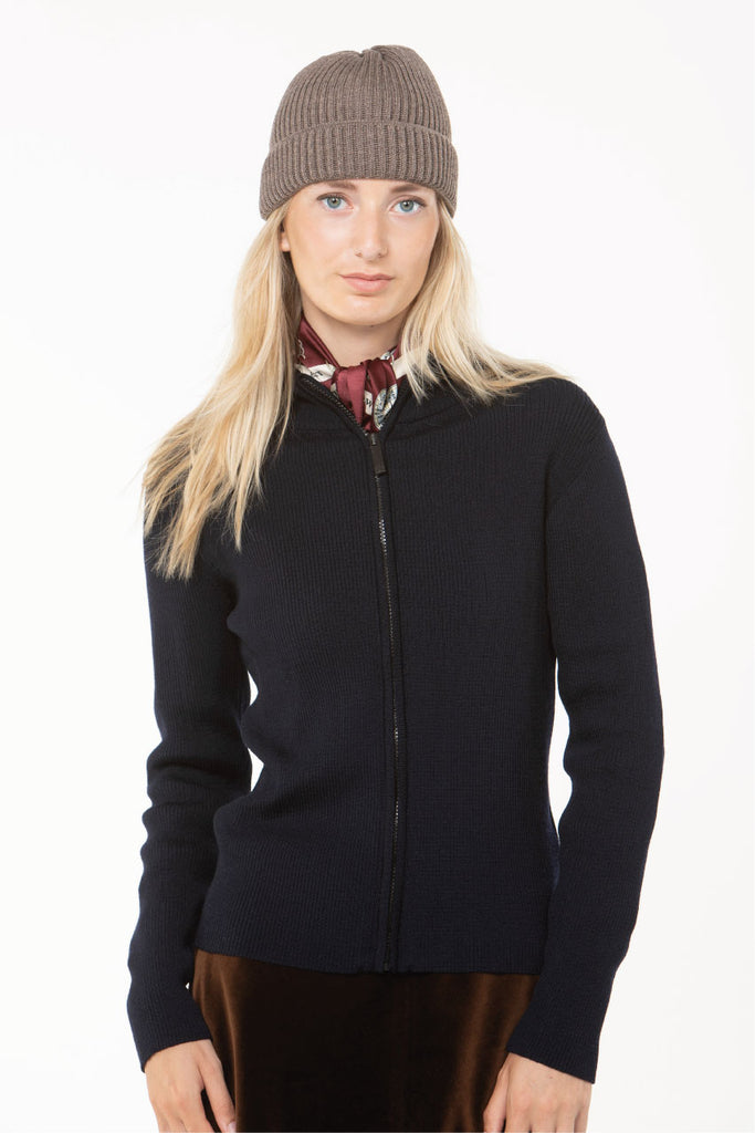 Fenna-navy-front
