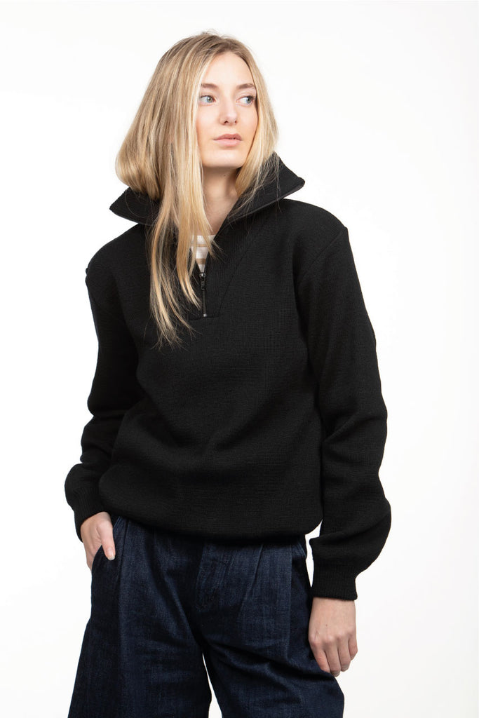 Friezin navy front
