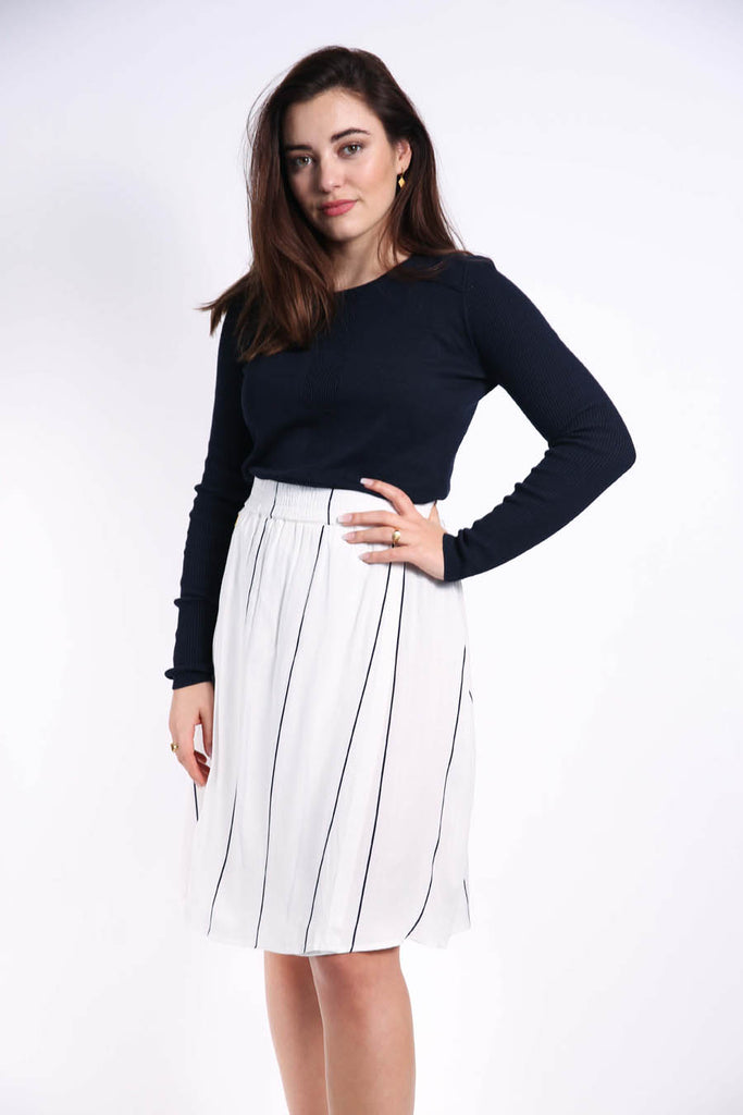 plony-navy-meis-wit