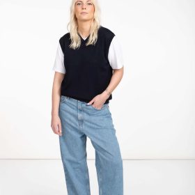 Mees navy